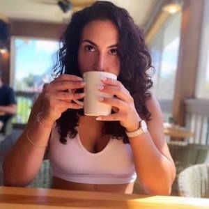 Meet your Posher, Elisabeth